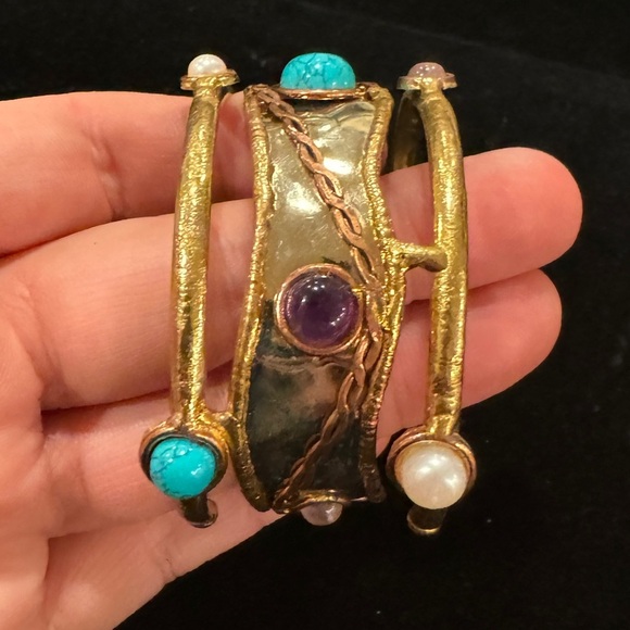 Stone Pearl Bangle Bracelet - Picture 10 of 13